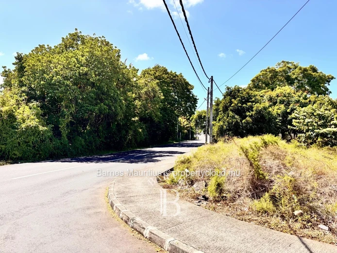 MAHEBOURG - Commercial Land - 1730 m²