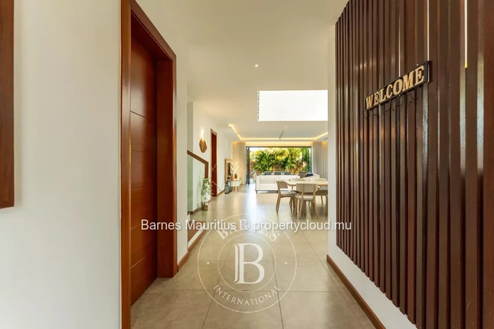 GRAND BAIE - Modern Villa with Pool - 4 Bedrooms