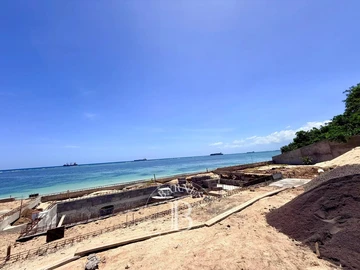 Commercial Land
