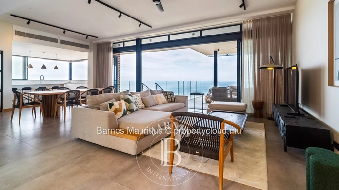 Black River - Villa with Sea View - 5 Bedrooms
