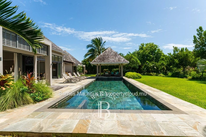 Anahita Golf Resort – Exceptional 4-Bedroom Villa with Pool and Park Views