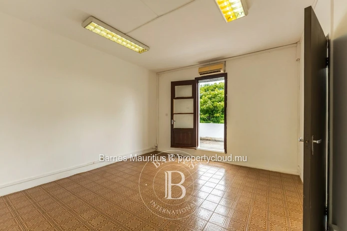 MOKA – Large Family House for Sale – 5 Bedrooms