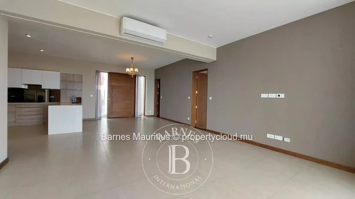 POINTE AUX CANONNIERS - Stunning penthouse with views -3 bedrooms