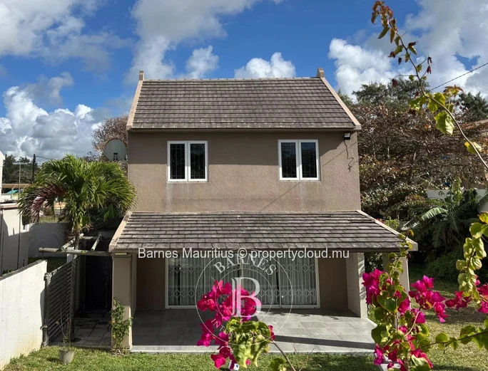 BLUE BAY - 2 Bungalow with swimming pool - 8 bedrooms