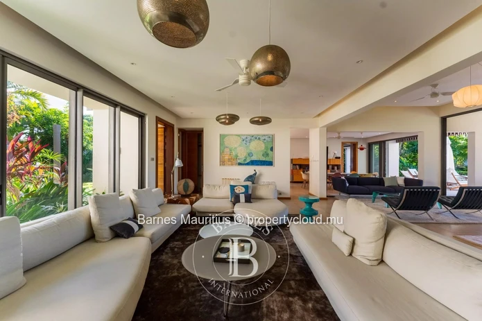 ANAHITA RESORT - Contemporary Villa with Golf
