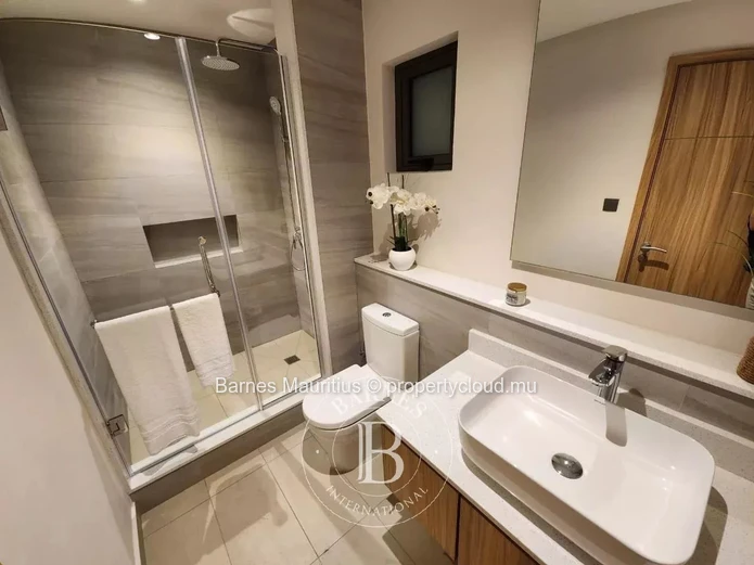 EBENE - OFF-PLAN - Charming 3-bedroom apartment with covered terrace