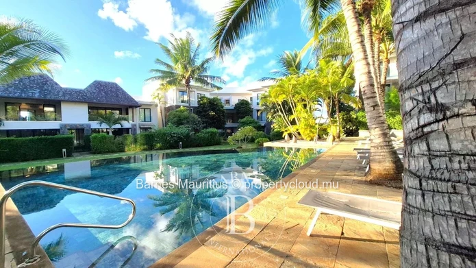 AZURI - Spacious Garden Apartment - 3 Bedrooms
