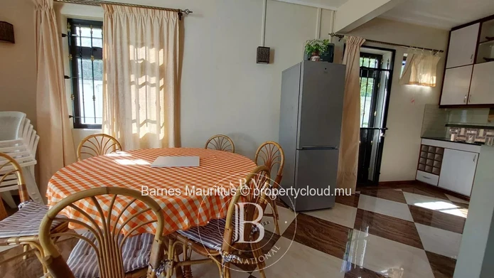 BAIN BOEUF - Semi-Detached Villas Near the Beach - 9 Bedrooms