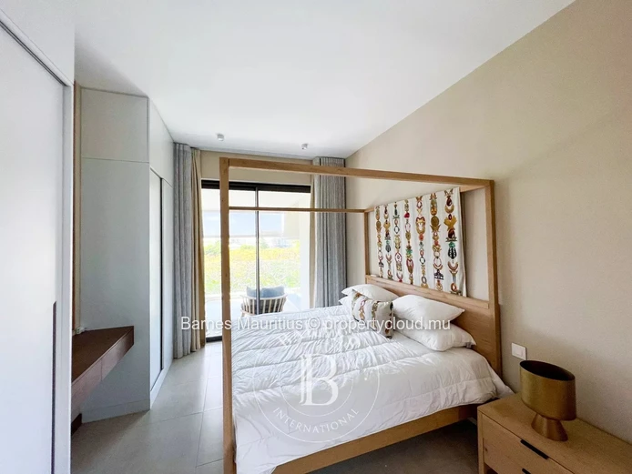 POINTE AUX CANONNIERS - Luxurious Penthouse with private deck and views - 3 bedrooms