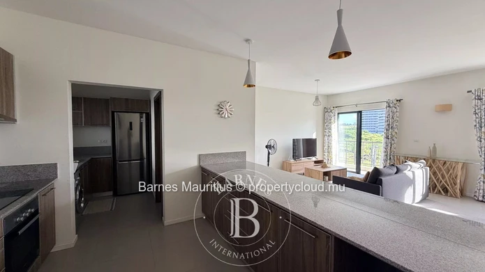 TRIANON – Bright and Secure Apartment with City & Mountain Views – 4 Bedrooms