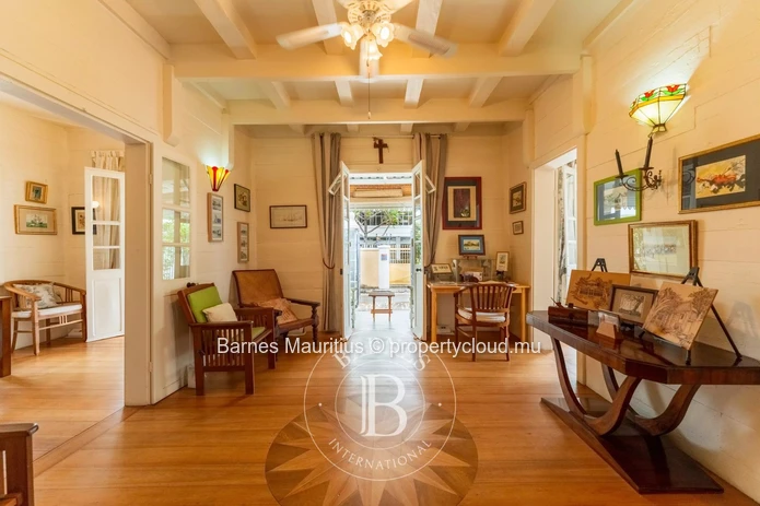 PORT LOUIS - Charming Colonial House for Sale - 278 sqm