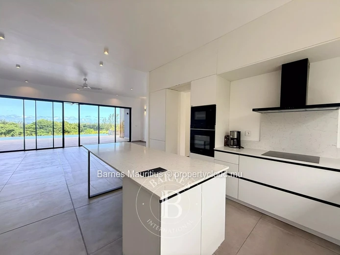 BEL OMBRE – Brand New Villa on Golf Course with Sea View – 4 Bedrooms