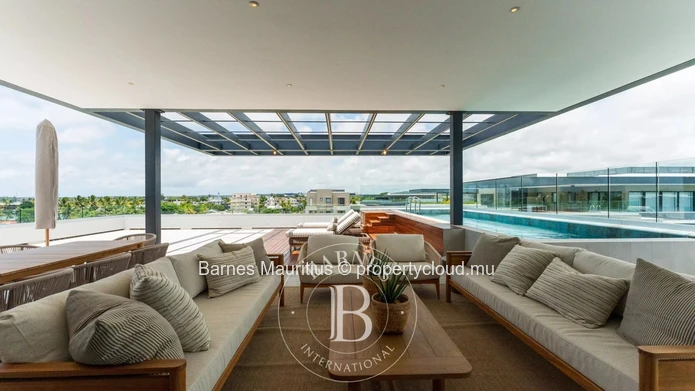 MONT CHOISY - Luxury Penthouse with Sea Views and Private Pool - 3 Bedrooms