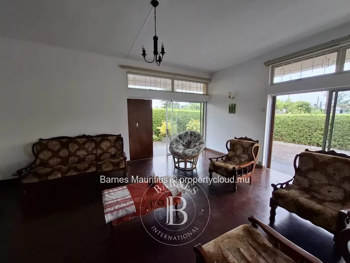 House for Sale – Eau Coulée - 7 rooms