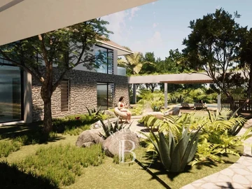 5 Bedroom Villa