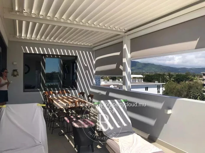 TAMARIN. Spacious Penthouse with Sea View, 3 Bedrooms