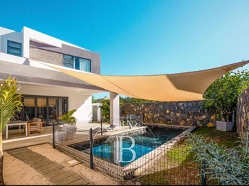 4 Bedroom Villa