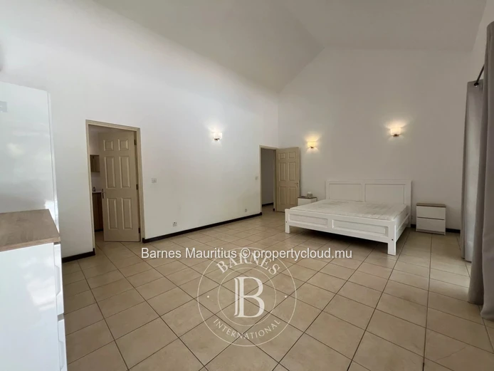 ROCHES NOIRES – Bright Villa in a Secure Estate, Close to Azuri