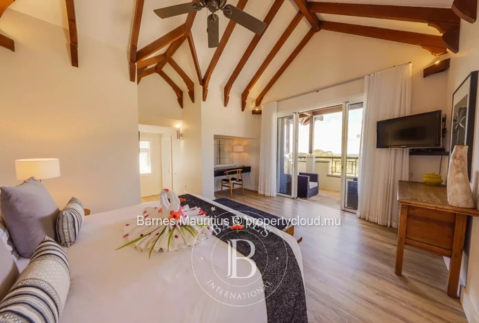 BEL OMBRE - Off-Plan - Villa with golf and mountain views - 3 bedrooms