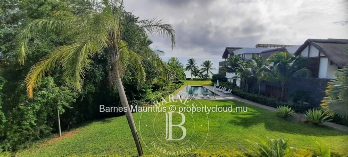 Pereybere Sea Front Apartment With 3 Bedrooms