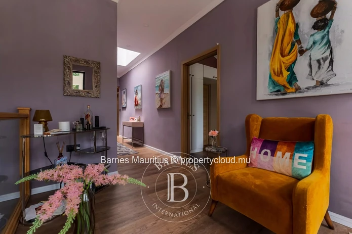 BALACLAVA - Family Home - 6 Bedrooms