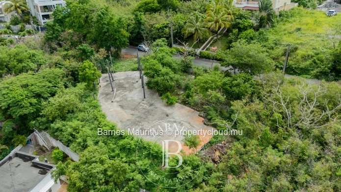 SOREZE/LES PAILLES - Residential plot - 1292 sqm
