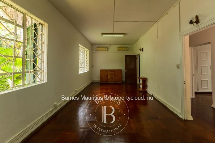 MOKA – Large Family House for Sale – 5 Bedrooms