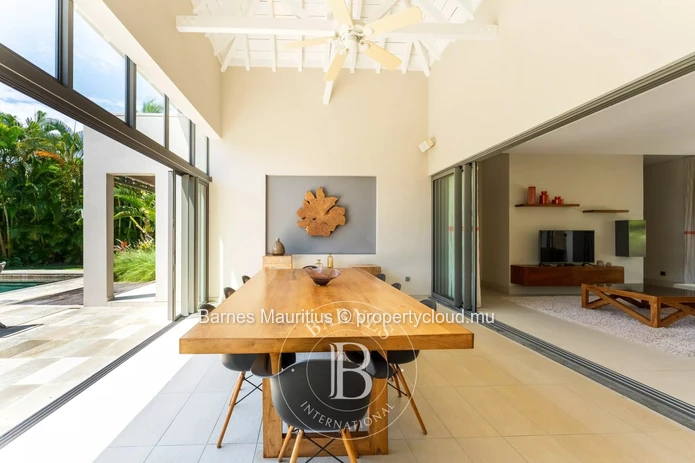 ANAHITA GOLF RESORT – Exceptional 4-Bedroom Villa with Pool and Park Views