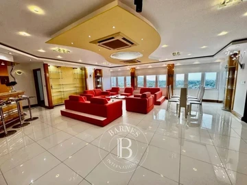 4 Bedroom Apartment