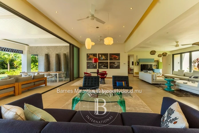 ANAHITA RESORT - Contemporary Villa with Golf
