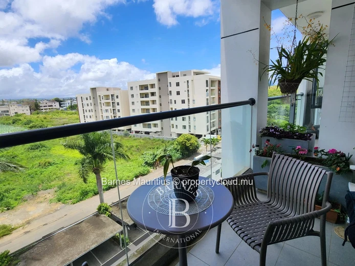 PHOENIX - Beautiful Modern Apartment for Sale - 3 Bedrooms