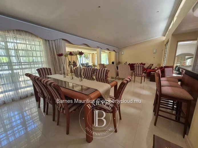 CUREPIPE - Family Home - 4 Bedrooms + Studio