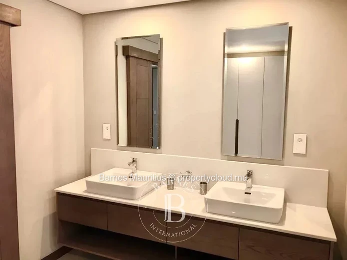 POINTE AUX CANONNIERS – Brand-new garden apartment with private pool – 2 bedrooms