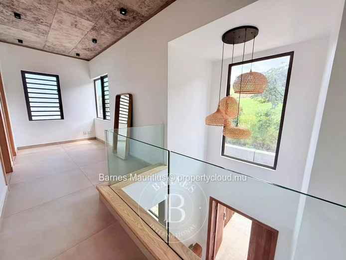 BEL OMBRE - Chic Villa with Sea and Golf Views - 4 Bedrooms