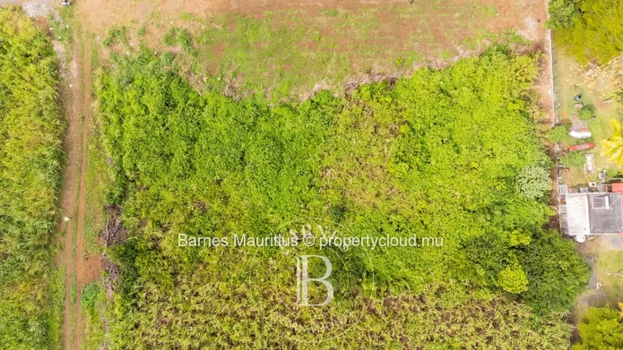 PHOENIX / SODNAC  -  Large residential plot of land  for sale  -  4220,77 sqm