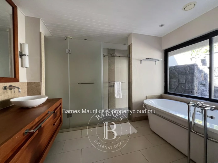 ANAHITA RESORT – Exceptional Sea View Villa – 5 Bedrooms