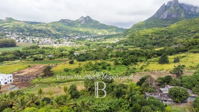 CREVE COEUR  -  Terrain résidentiel en vente  -  2110 m2