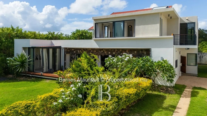 TRIANON - Beautiful Modern House for Sale - 3 Bedrooms