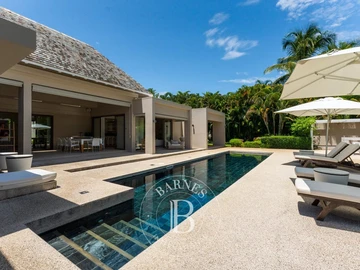 5 Bedroom Villa