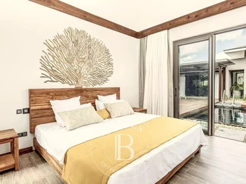 4 Bedroom Villa