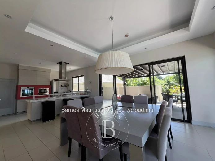 ANAHITA RESORT – Exceptional Sea View Villa – 5 Bedrooms