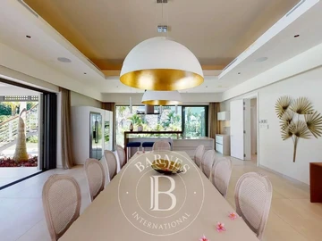 5 Bedroom Villa