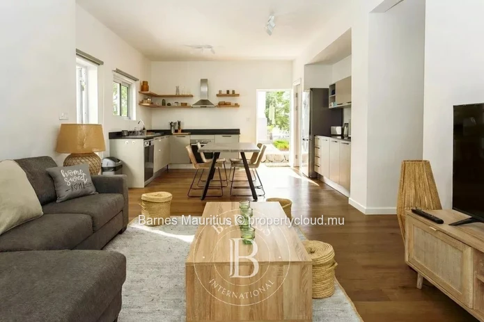BLACK RIVER - Bright Duplex - 3 bedrooms