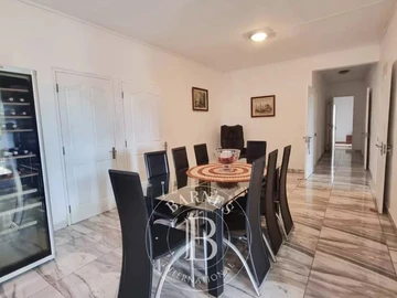 7 Bedroom Villa