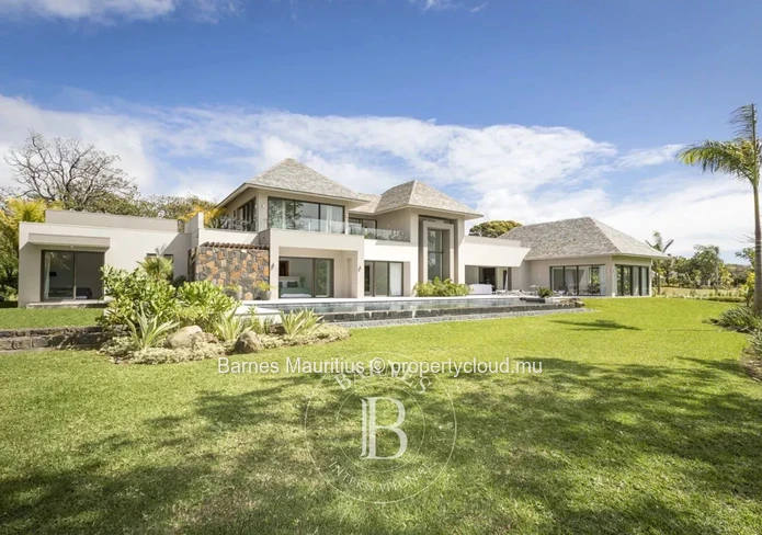 Anahita Golf Resort – 4-Bedroom Villa with Golf Course View