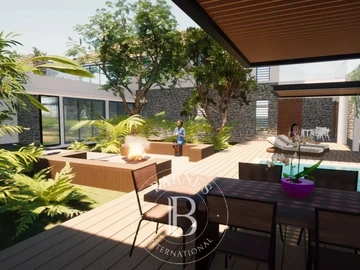 5 Bedroom Villa