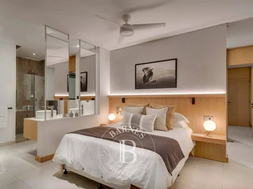5 Bedroom Villa