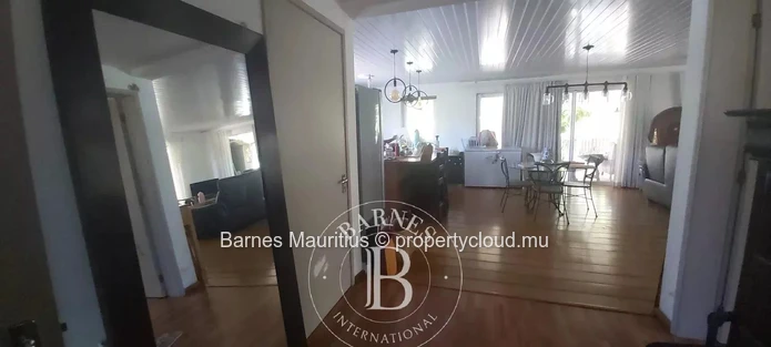 MOKA – Agricultural land with container home – 3,160 m²