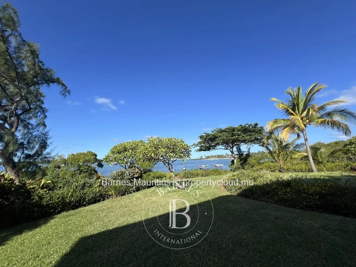 ANAHITA – Beautiful ground-floor apartment with sea view