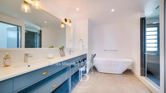 SAINT-ANTOINE - Off-Plan - Sea view apartments - 3 bedrooms